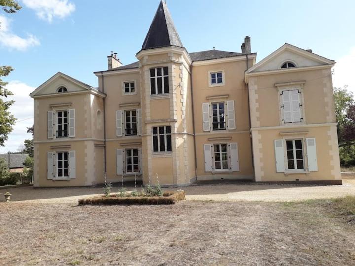 Manoir Des Etrichets Bed & Breakfast Saint-Saturnin  Ngoại thất bức ảnh