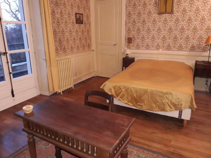 Manoir Des Etrichets Bed & Breakfast Saint-Saturnin  Ngoại thất bức ảnh
